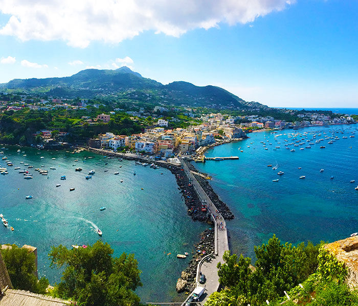 Visita l'isola di Ischia in Barca