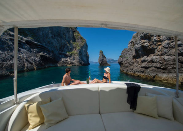 Ghibli 40 - Capri & Amalfi Coast Boat Rentals