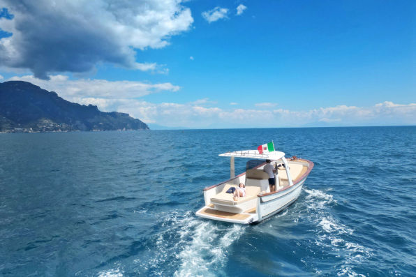 Gozzo Sorrentino - Amalfi & Positano Boat Rentals