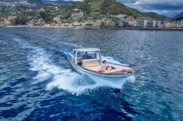 Gozzo Sorrentino - Amalfi & Positano Boat Rentals