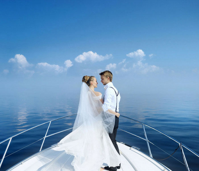 Amalfi Coast Boat Wedding Ideas